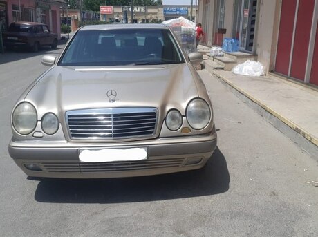 Mercedes E 240 1999
