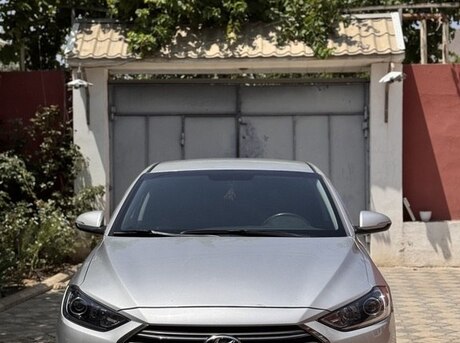 Hyundai Avante 2016
