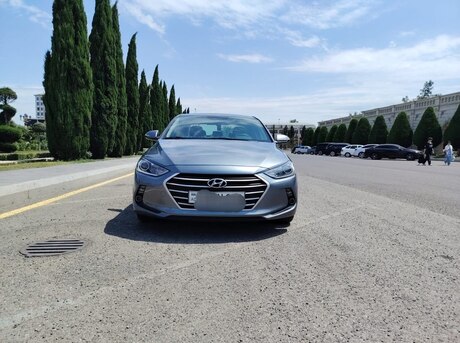 Hyundai Avante 2016