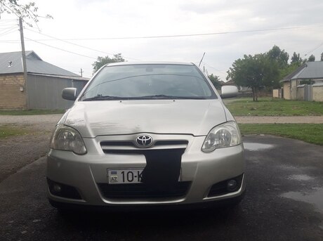 Toyota Corolla 2004
