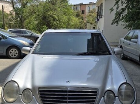 Mercedes E 270 2001