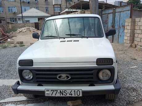 LADA (VAZ) Niva 2015
