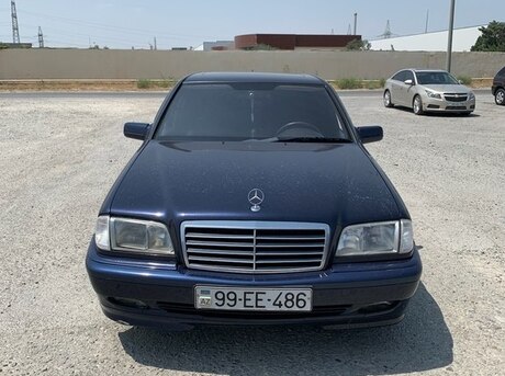 Mercedes C 180