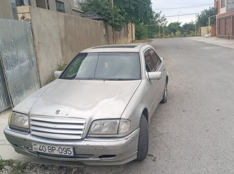 Mercedes C 230