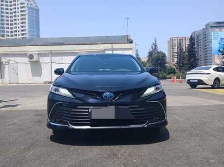 Toyota Camry 2021