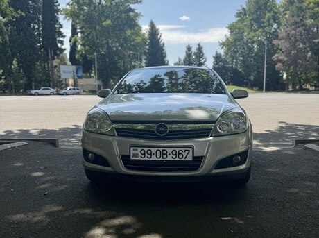 Opel Astra 2008