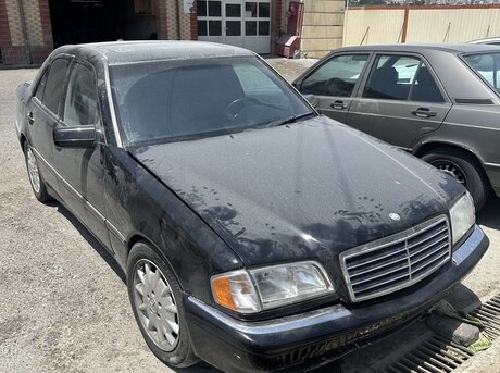 Mercedes C 230