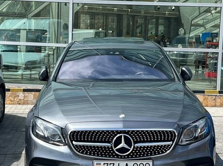 Mercedes E 300 4MATIC 2016