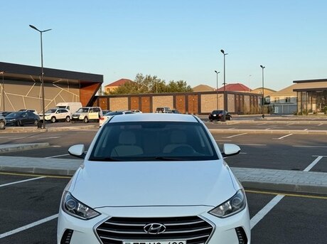 Hyundai Elantra 2016