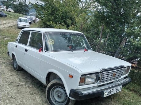 LADA (VAZ) 2107 2001
