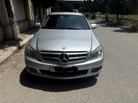 Mercedes C 200
