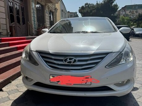 Hyundai Sonata 2010