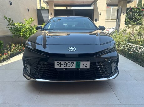 Toyota Camry 2024