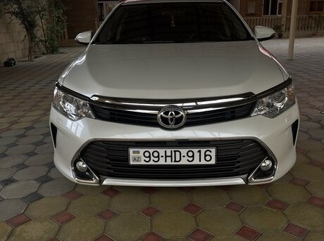 Toyota Camry 2015