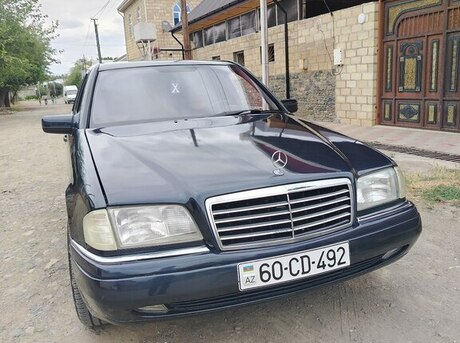 Mercedes C 230