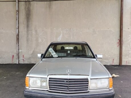 Mercedes 190 1990