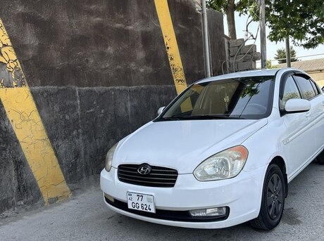 Hyundai Accent 2010