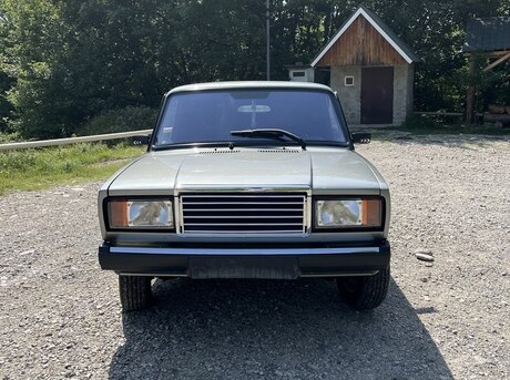 LADA (VAZ) 2107 2010