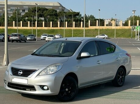 Nissan Sunny 2013