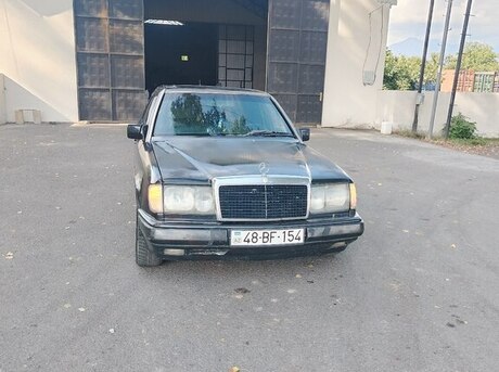Mercedes E 200 1990