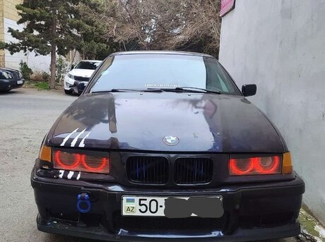 BMW 320 1992