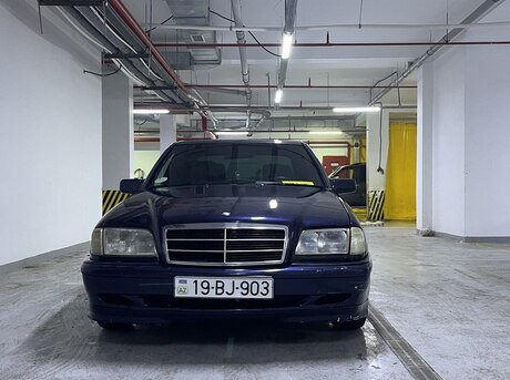 Mercedes C 180