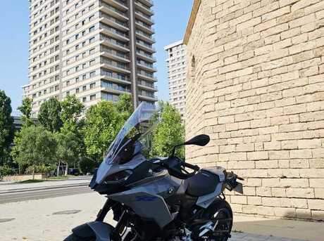 BMW F 900 XR