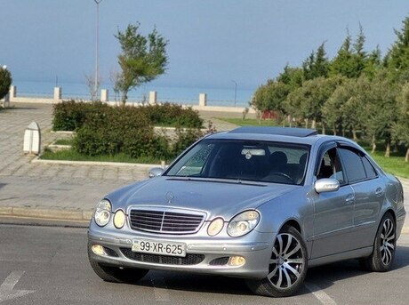 Mercedes E 240 2002