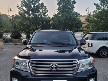 Toyota Land Cruiser 2012