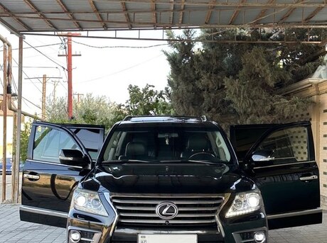 Lexus LX 570 2013