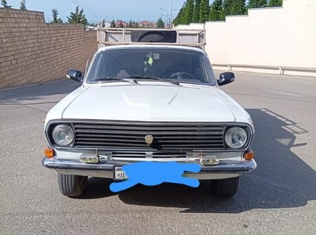 GAZ 24 1989