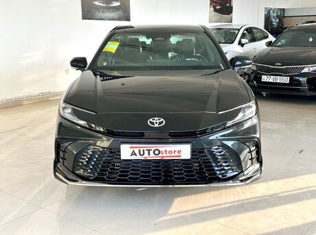 Toyota Camry 2025