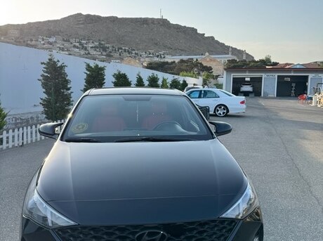 Hyundai Accent