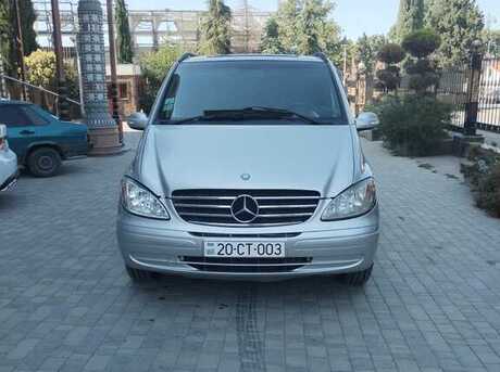 Mercedes Viano 2004