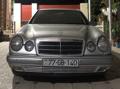 Mercedes E 240 1999