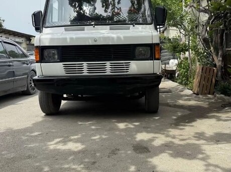 Mercedes 208 D 1993