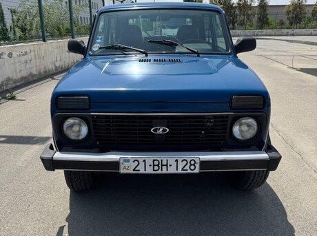 LADA (VAZ) Niva 2015