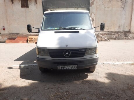Mercedes 410 D 1999