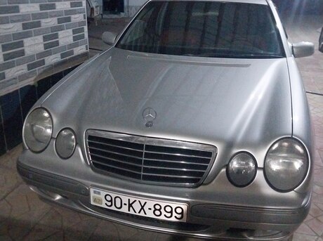 Mercedes E 240 2000