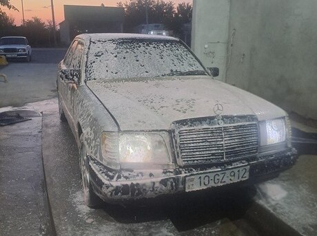 Mercedes E 300 d 1986
