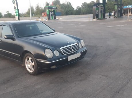 Mercedes E 280 2000