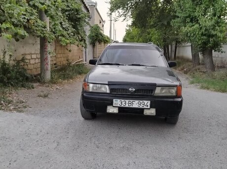 Nissan Sunny 1993