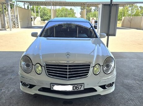 Mercedes E 280