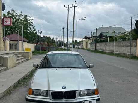 BMW 320 1992