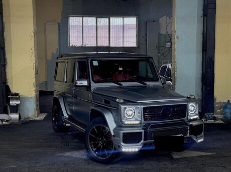 Mercedes G 500