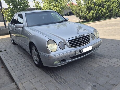 Mercedes E 280