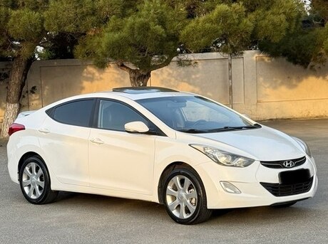 Hyundai Elantra 2013