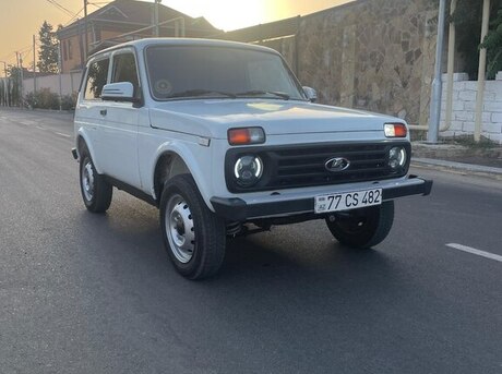 LADA (VAZ) Niva 2008