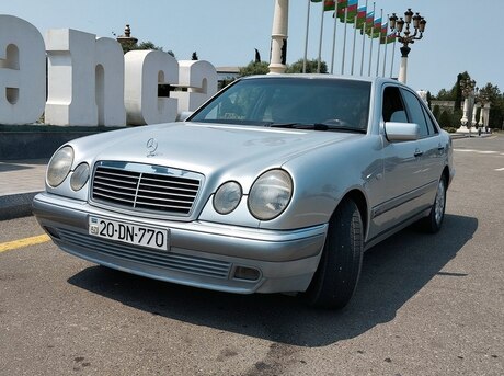 Mercedes E 240 1997