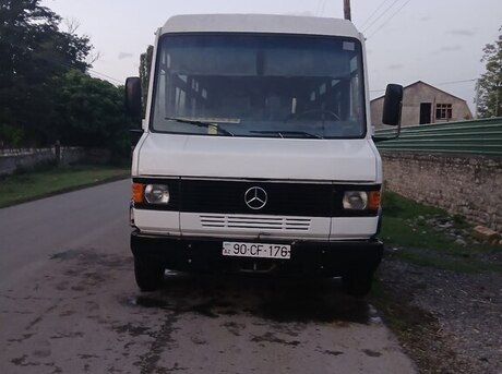 Mercedes 508 1995